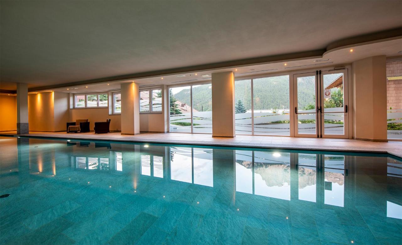 Design & Suite Hotel Ciarnadoi Vigo di Fassa Bagian luar foto