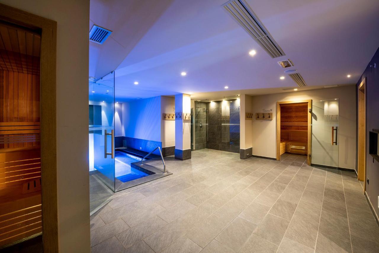 Design & Suite Hotel Ciarnadoi Vigo di Fassa Bagian luar foto