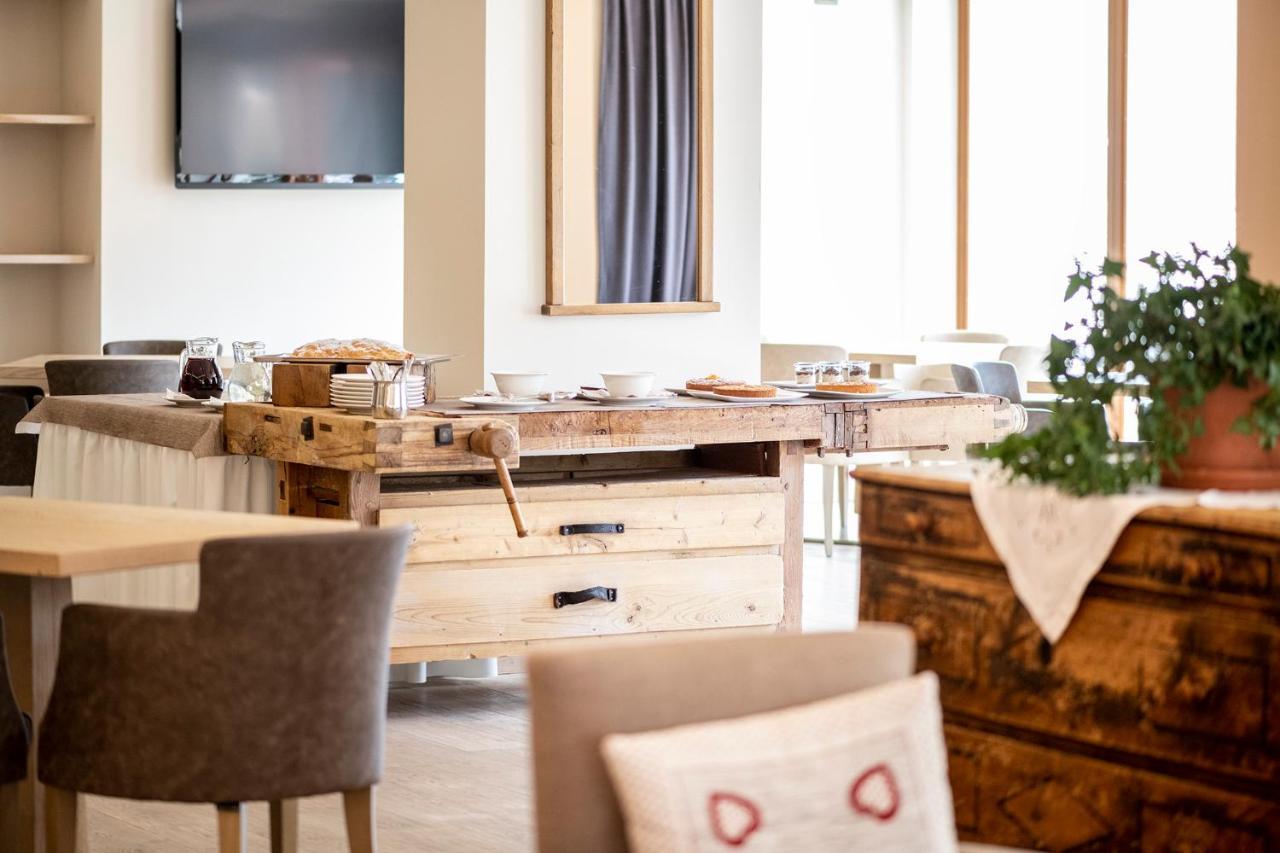 Design & Suite Hotel Ciarnadoi Vigo di Fassa Bagian luar foto
