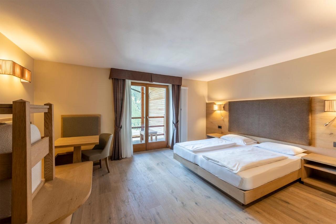 Design & Suite Hotel Ciarnadoi Vigo di Fassa Bagian luar foto