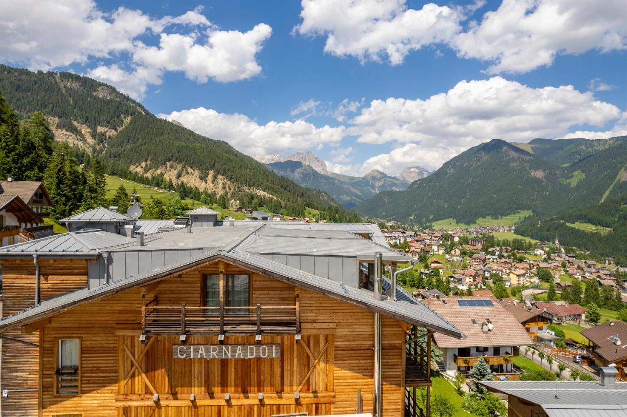 Design & Suite Hotel Ciarnadoi Vigo di Fassa Bagian luar foto